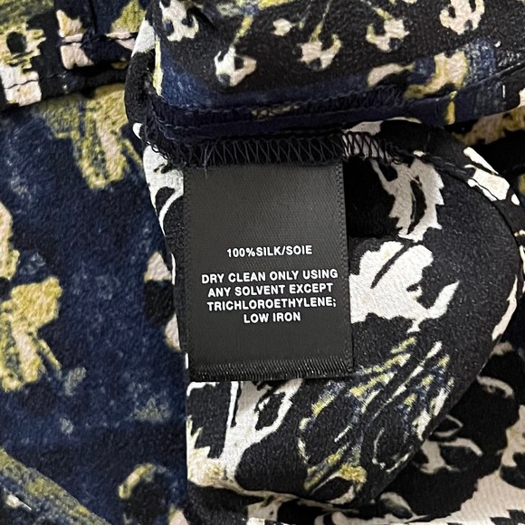 Lafayette 148 New York 100% Silk Blouse Lightweight Luxury Galaxy Blue NWT Small - Picture 6 of 9